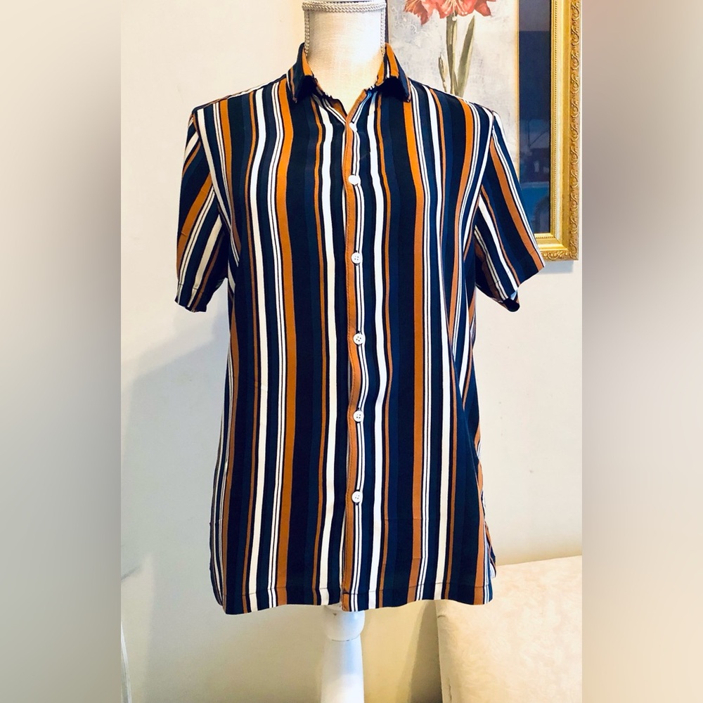 ASOS Pin stripped Navy, White, and Black Short-sleeved shirt size small